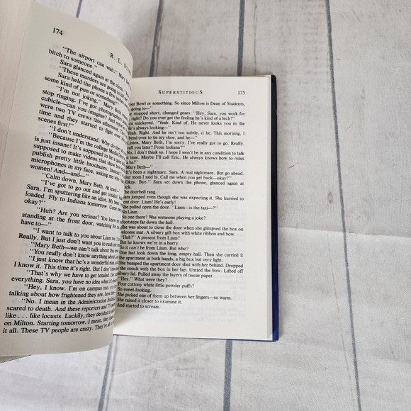 Vintage 1995 R.L. Stine  Hardcover Superstitious First Edition - Picture 8 of 9